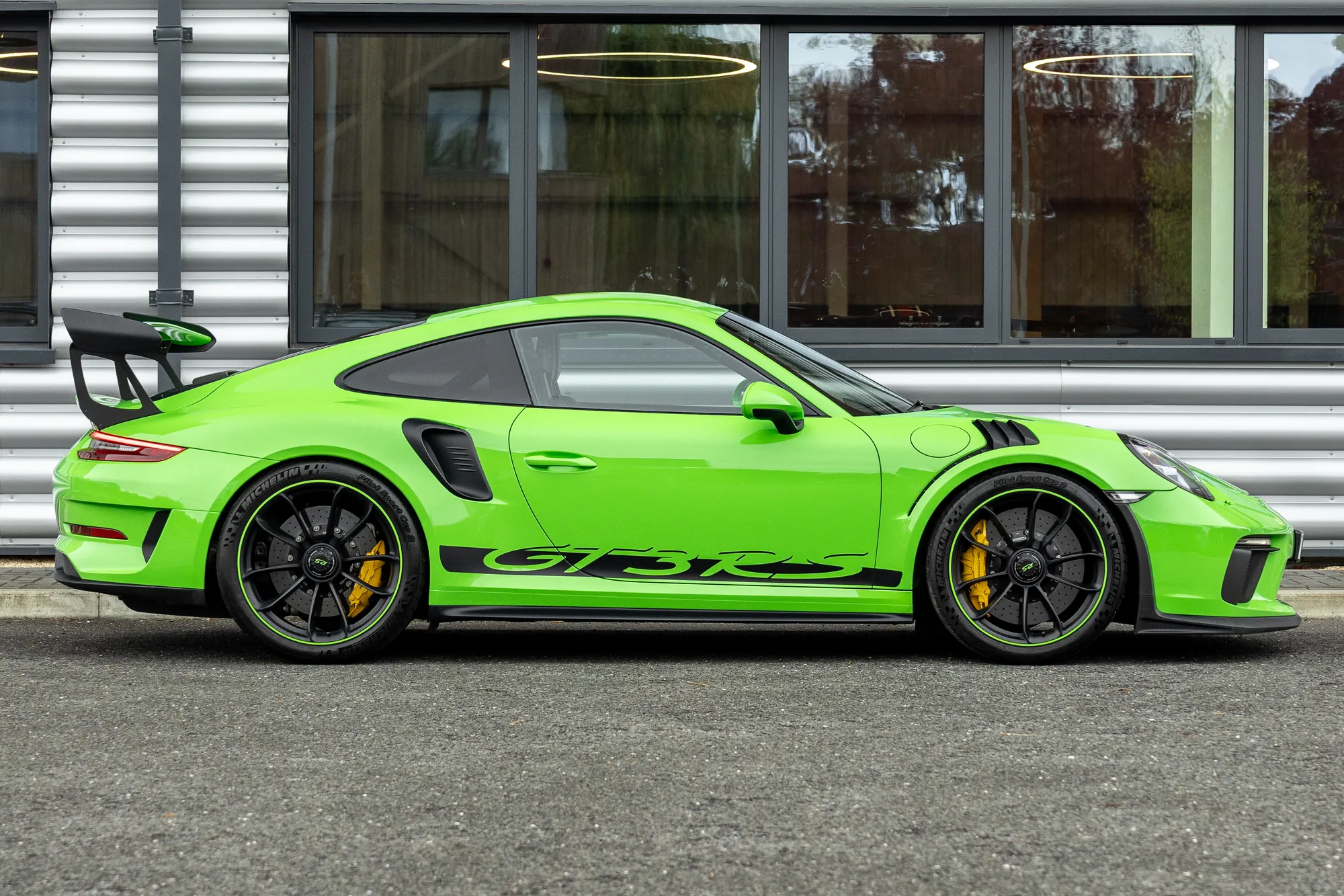 2024 Porsche 911 GT3 RS photo 2