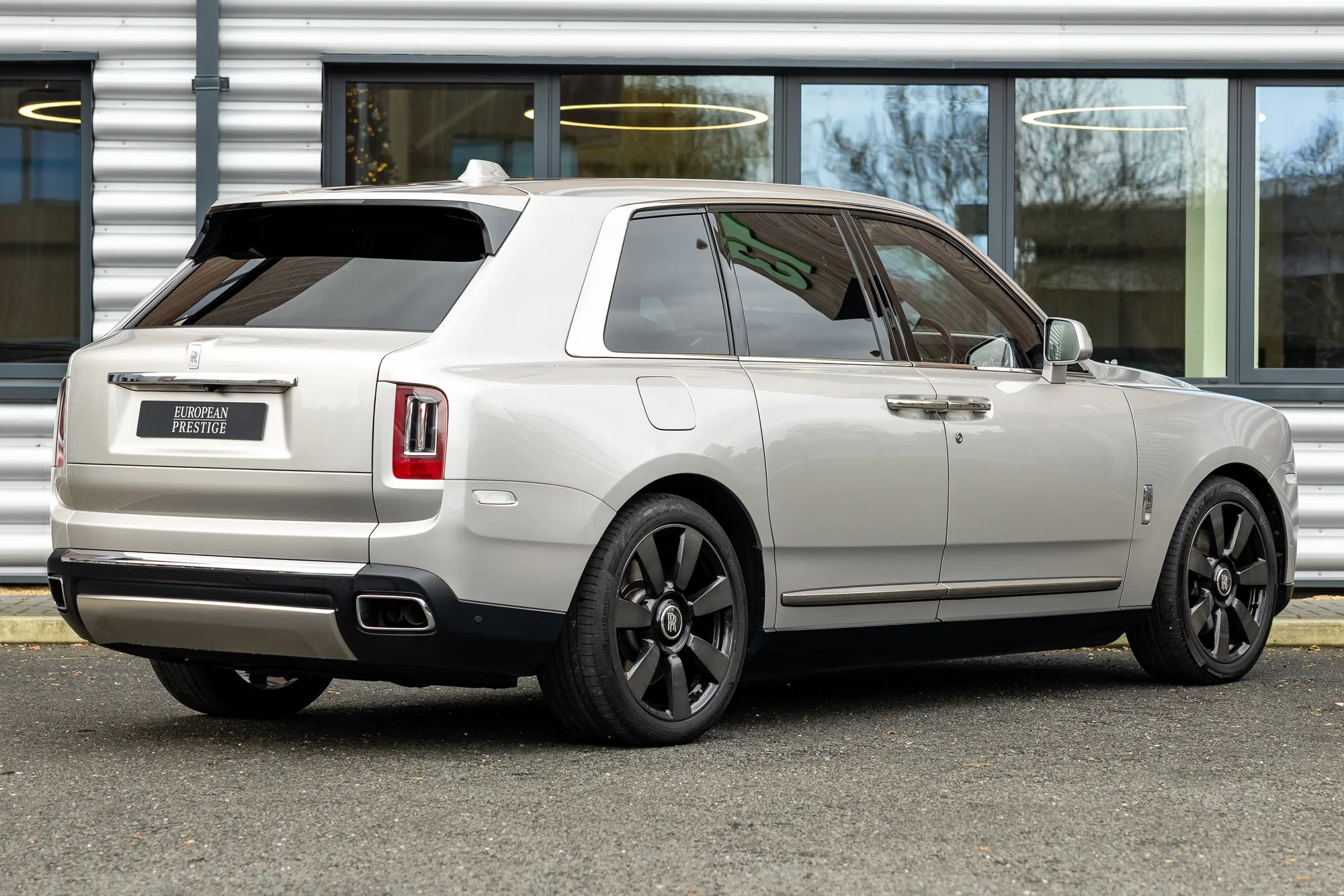2024 Rolls-Royce Cullinan Black Badge photo 3